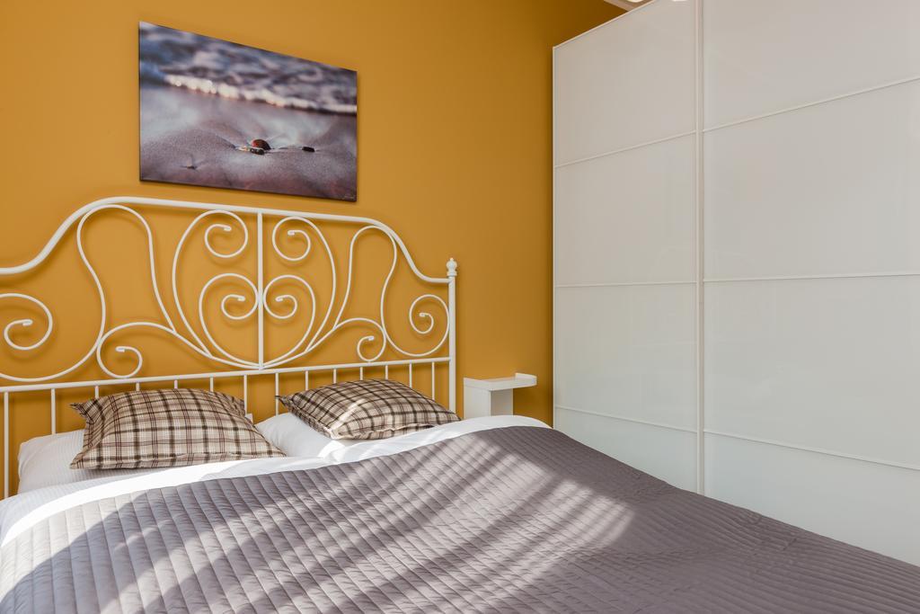 Jantar Deluxe Sea View Apartment